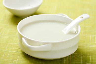 《海绵宝宝：宇宙摇摆》酷乐湖关卡18分钟演示视频